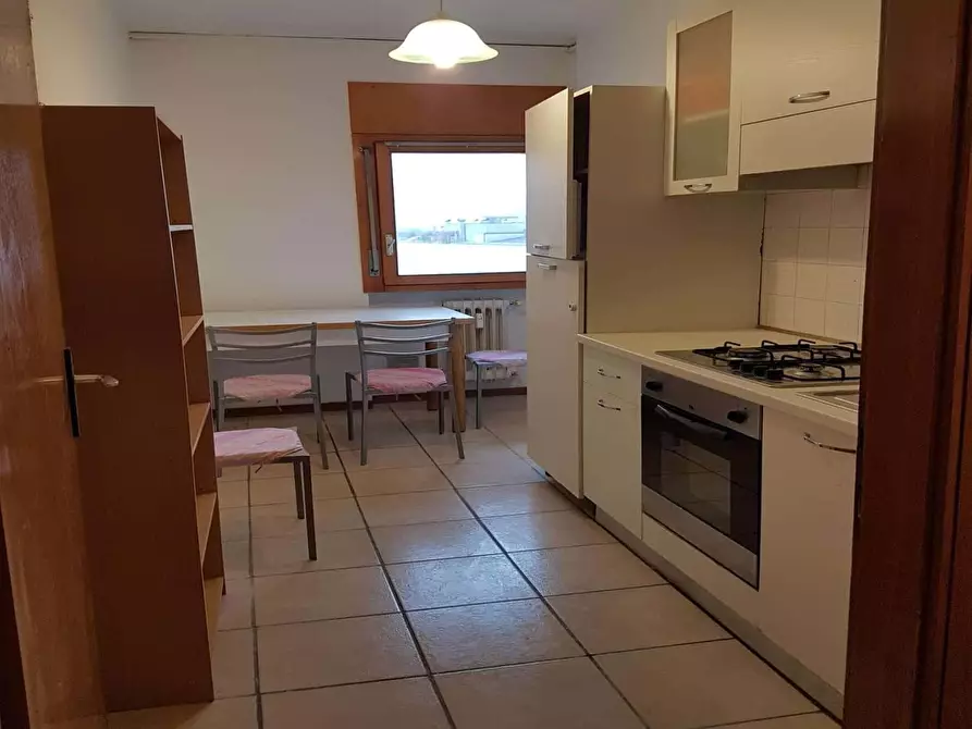Immagine 16 di Camera in affitto  in Via Alcide Degasperi9 a Trento