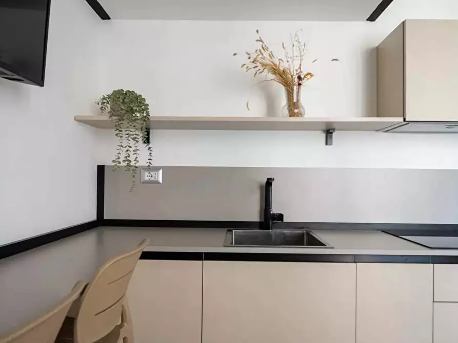 Immagine 8 di Appartamento in affitto  in Viale Bligny42 a Milano