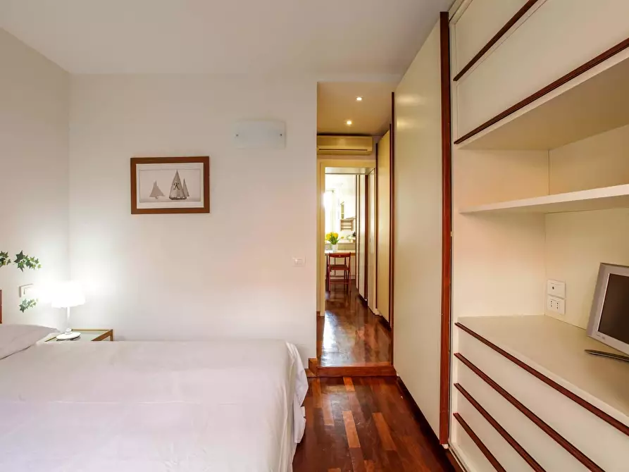 Immagine 20 di Appartamento in affitto  in Via San Vittore13 a Milano