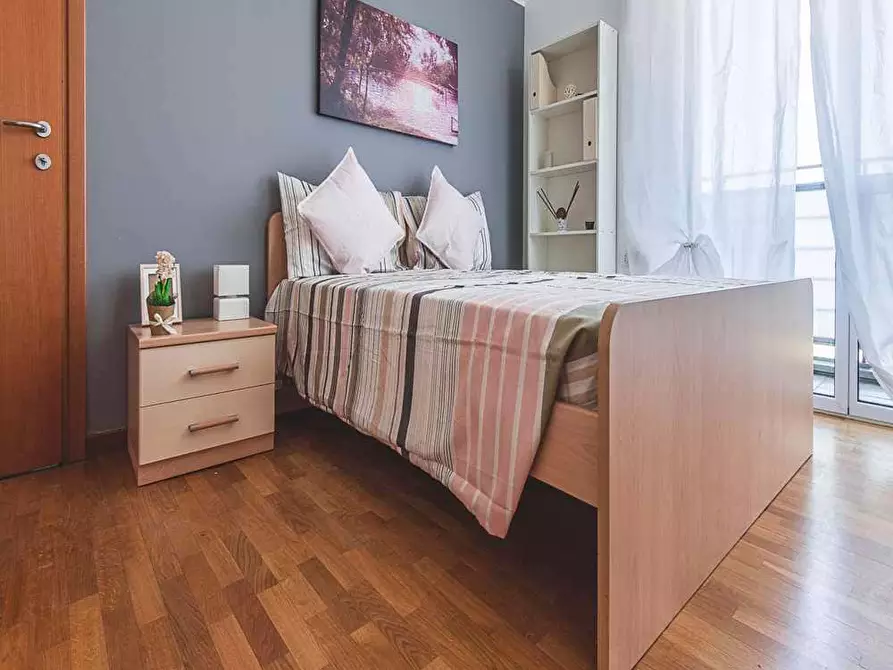 Immagine 2 di Camera in affitto  in Via Vittorio Gassman3 a Milano