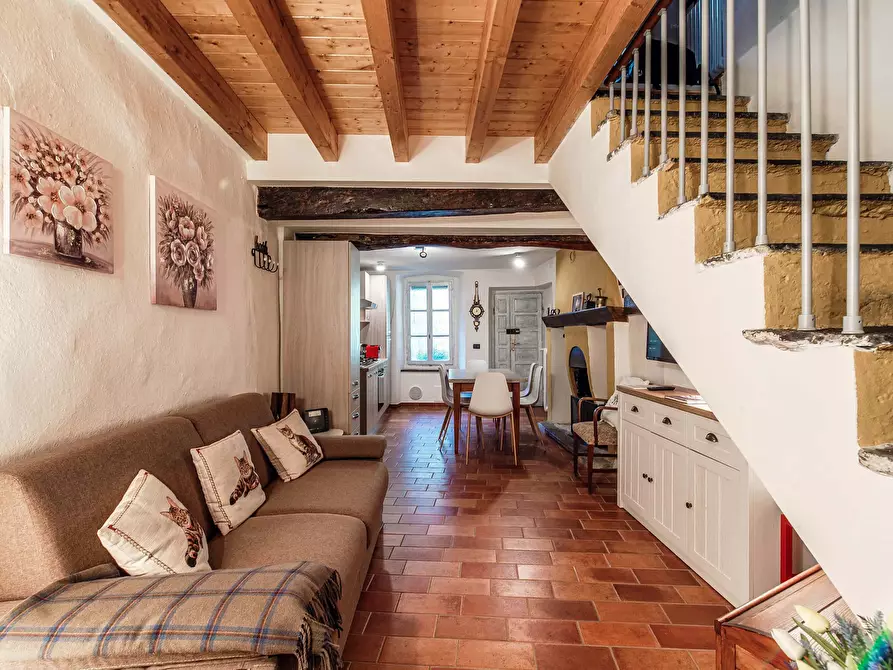 Immagine 1 di Appartamento in affitto  in Via Attilio Salice3 a Argegno