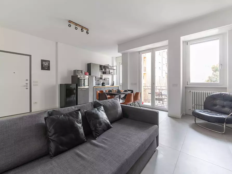 Immagine 2 di Appartamento in affitto  in Via Giuseppe Govone83 a Milano