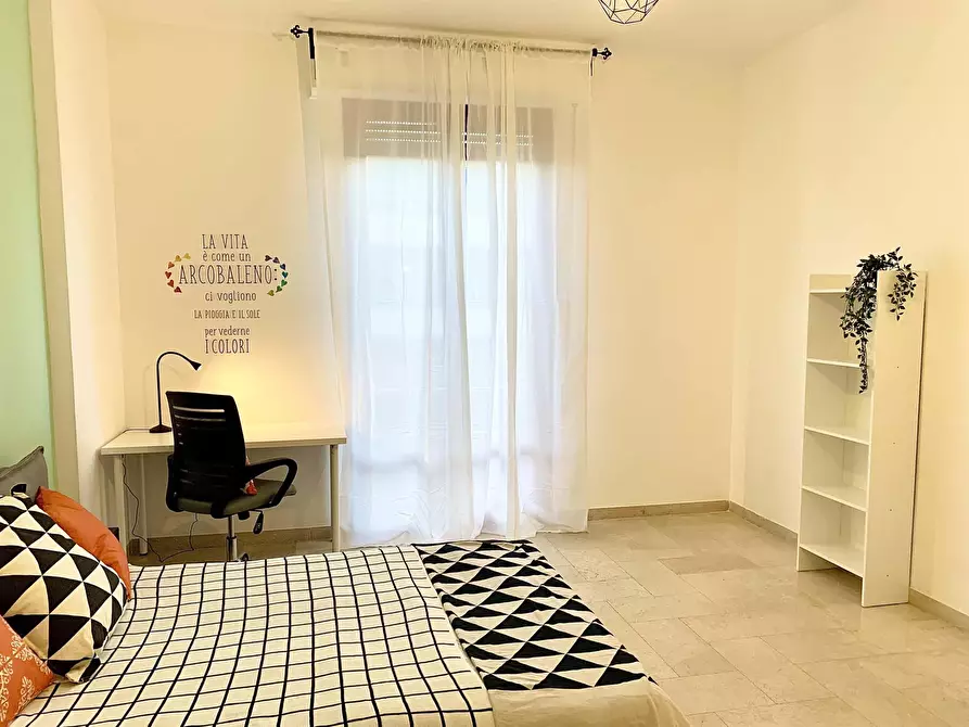Immagine 5 di Camera in affitto  in Viale Francesco Redi45 a Firenze