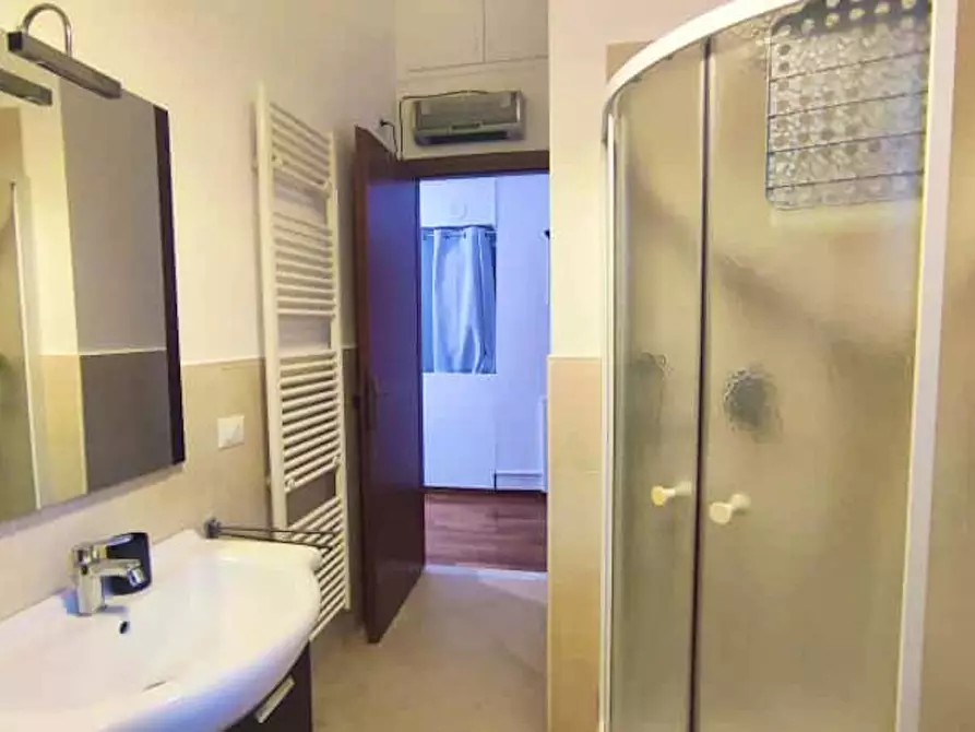 Immagine 19 di Appartamento in affitto  in Via Brembo a Milano