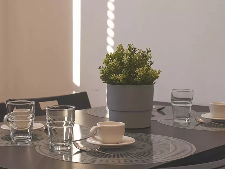 Immagine 15 di Appartamento in affitto  in Via del Commercio12 a Roma