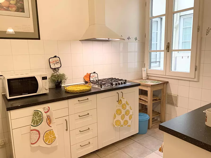 Immagine 12 di Camera in affitto  in Via Sant'Antonino13 a Firenze