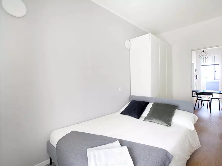 Immagine 3 di Camera in affitto  in Via Carlo Marx12 a Milano