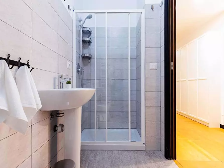 Immagine 27 di Camera in affitto  in Via dei Fontanili1 a Milano