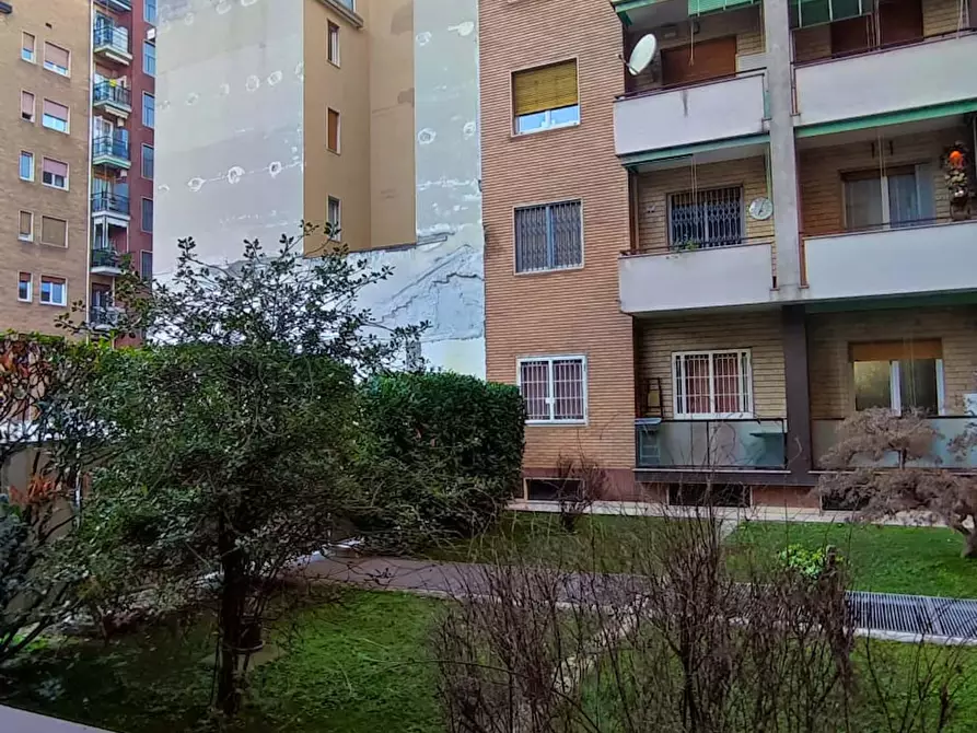 Immagine 26 di Appartamento in affitto  in Via Roald Amundsen a Milano