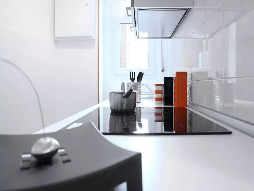 Immagine 24 di Camera in affitto  in Via Salvatore Barzilai15 a Milano