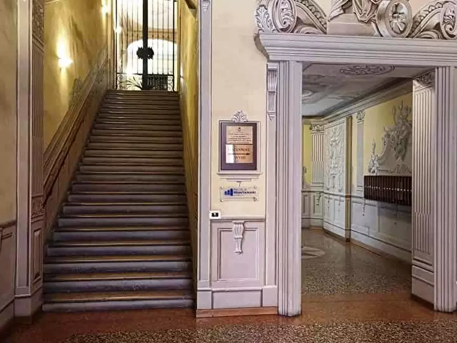 Immagine 5 di Appartamento in affitto  in Via Galliera18 a Bologna