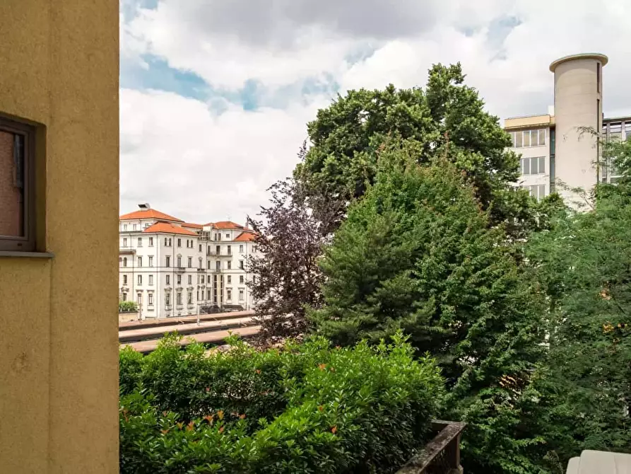 Immagine 10 di Appartamento in affitto  in Piazzale Luigi Cadorna10 a Milano