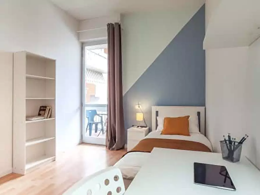 Immagine 3 di Camera in affitto  in Viale Luigi Ridolfi21 a Forli'