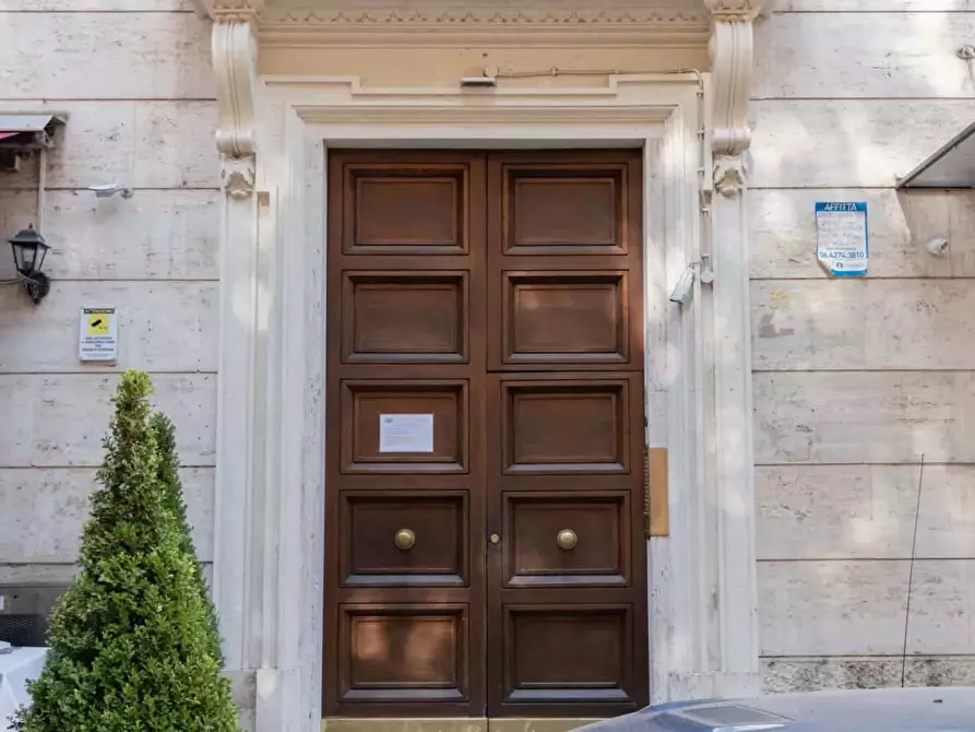 Immagine 21 di Appartamento in affitto  in Via Aurora31 a Roma