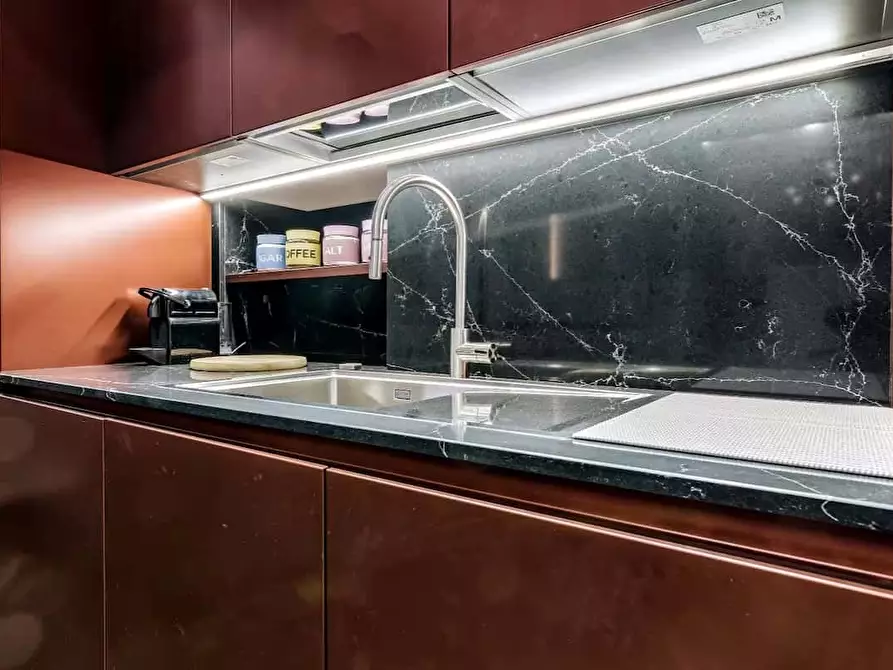 Immagine 15 di Appartamento in affitto  in Via Torquato Tasso15 a Milano