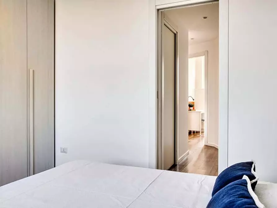 Immagine 3 di Camera in affitto  in Via Giovanni Pezzotti44 a Milano