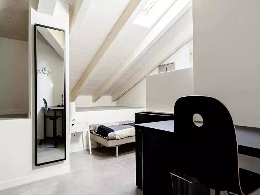 Immagine 2 di Camera in affitto  in Via Oreste Regnoli50 a Bologna