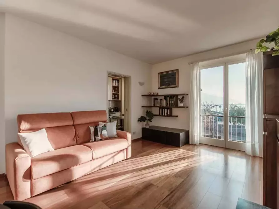 Immagine 8 di Appartamento in affitto  in Piazzale Milano5 a Campione D'italia