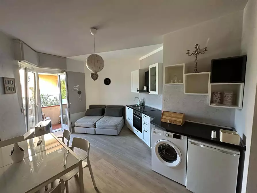 Immagine 1 di Appartamento in affitto  in Via Parini8 a Peschiera Del Garda
