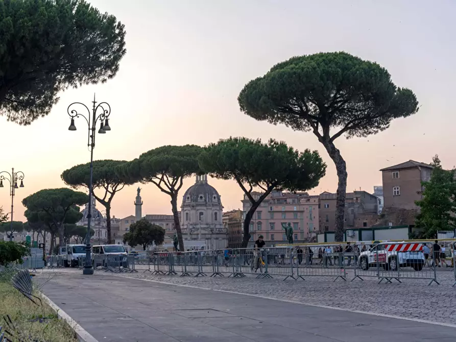 Immagine 25 di Appartamento in affitto  in Via Cavour310 a Roma