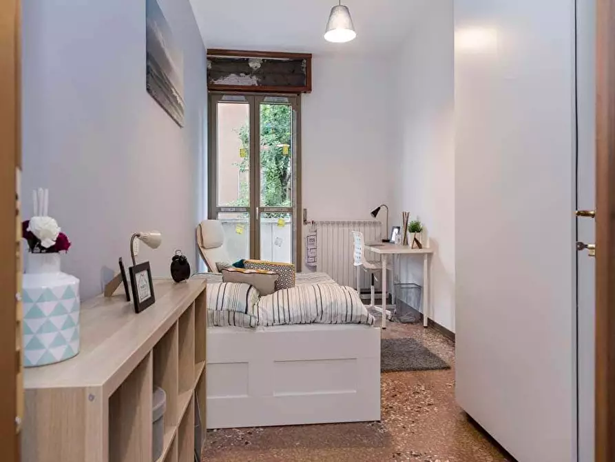 Immagine 1 di Camera in affitto  in Viale Giovanni Vicini20 a Bologna