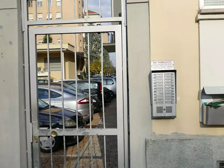 Immagine 37 di Appartamento in affitto  in Via Pietro Baiardi25 a Torino