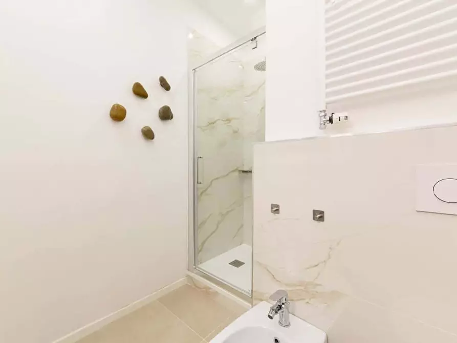 Immagine 17 di Appartamento in affitto  in Via Val Strona6 a Milano