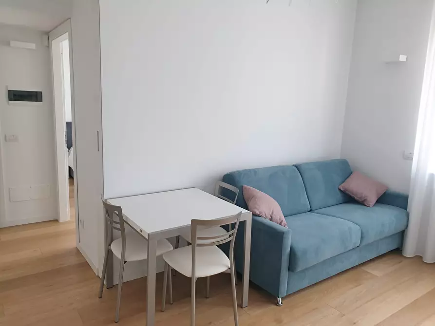 Immagine 1 di Appartamento in affitto  in Via Mac Mahon45 a Milano