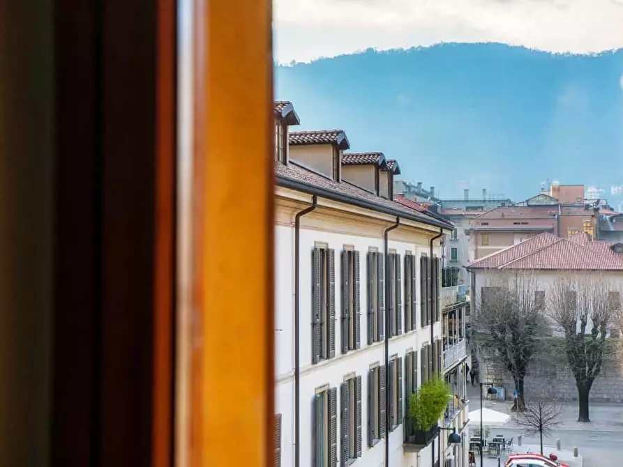 Immagine 6 di Appartamento in affitto  in Piazza Roma29 a Como