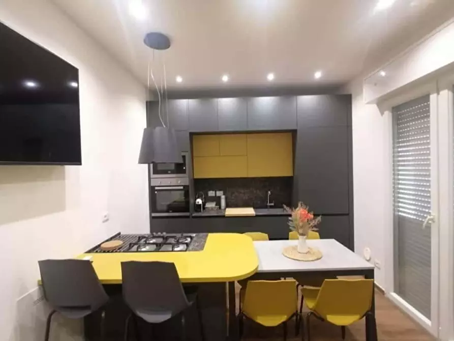 Immagine 1 di Appartamento in affitto  in Viale Misurata19 a Rimini