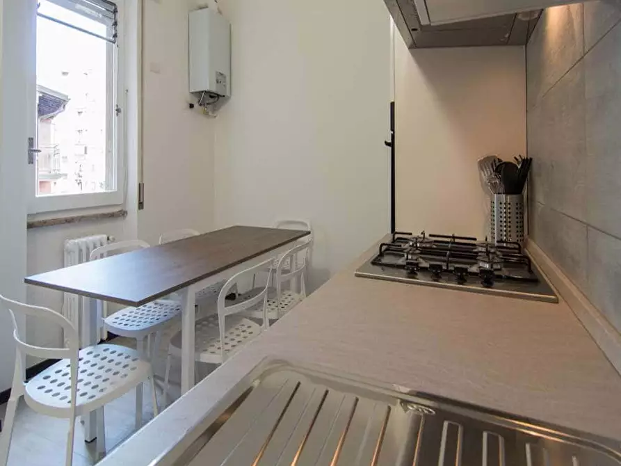 Immagine 11 di Camera in affitto  in Via Francesco Reina14 a Milano