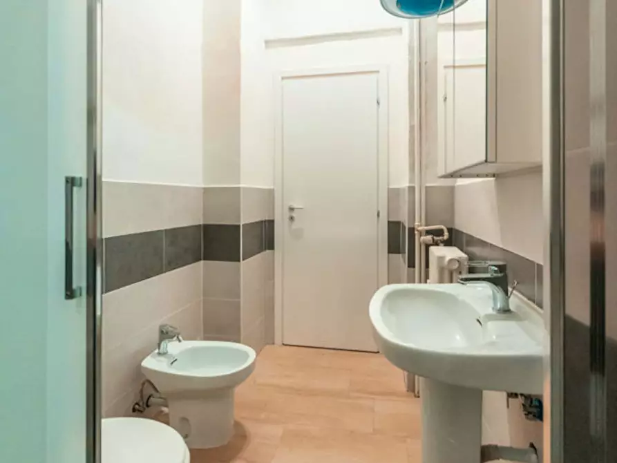 Immagine 13 di Camera in affitto  in Via Luigi Cibrario39 a Torino