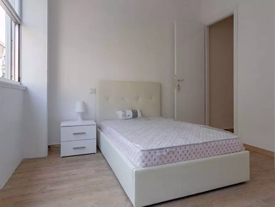 Immagine 13 di Camera in affitto  in Via Antonio Stradivari4 a Milano