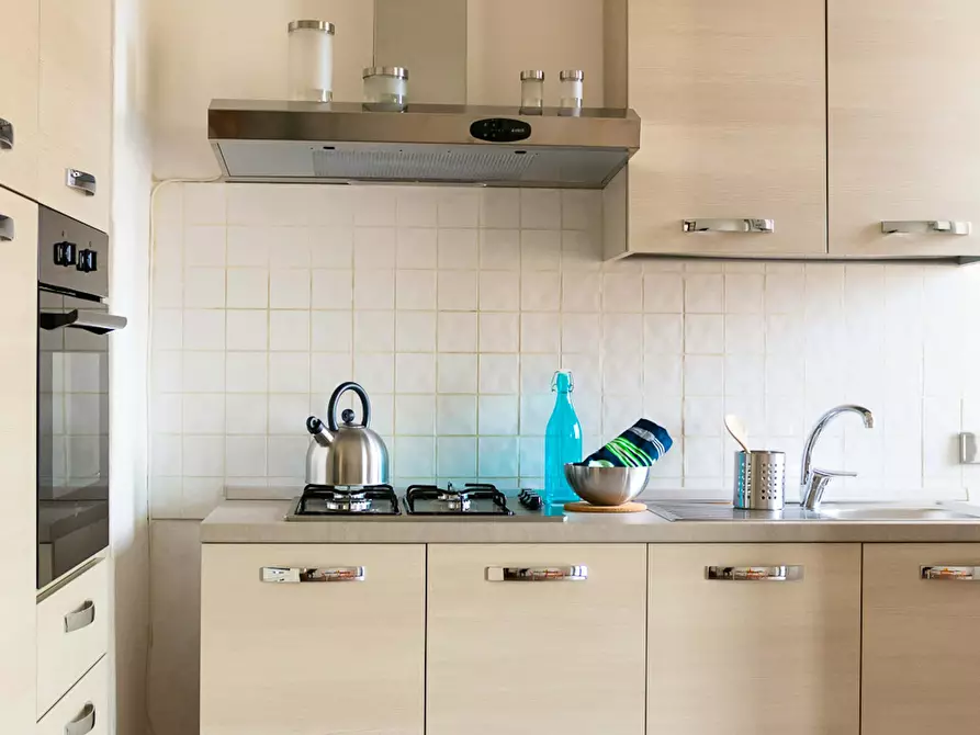 Immagine 12 di Camera in affitto  in Piazza Tancredi Galimberti a Torino