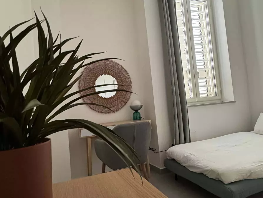 Immagine 14 di Appartamento in affitto  in Via San Cosmo Fuori Porta Nolana42 a Napoli