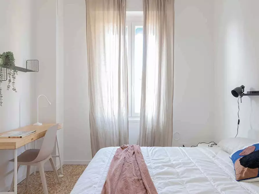 Immagine 2 di Camera in affitto  in Viale Carlo Espinasse10 a Milano