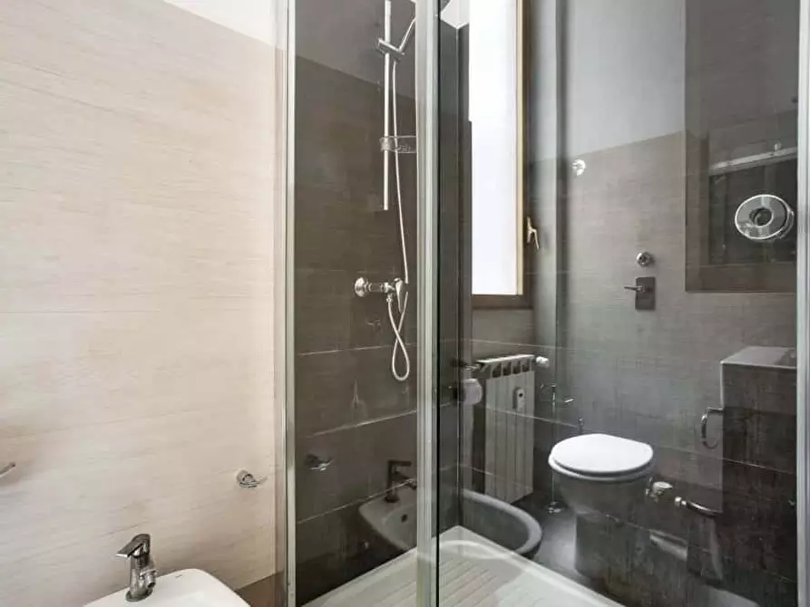 Immagine 25 di Camera in affitto  in Via Ronchi24 a Milano