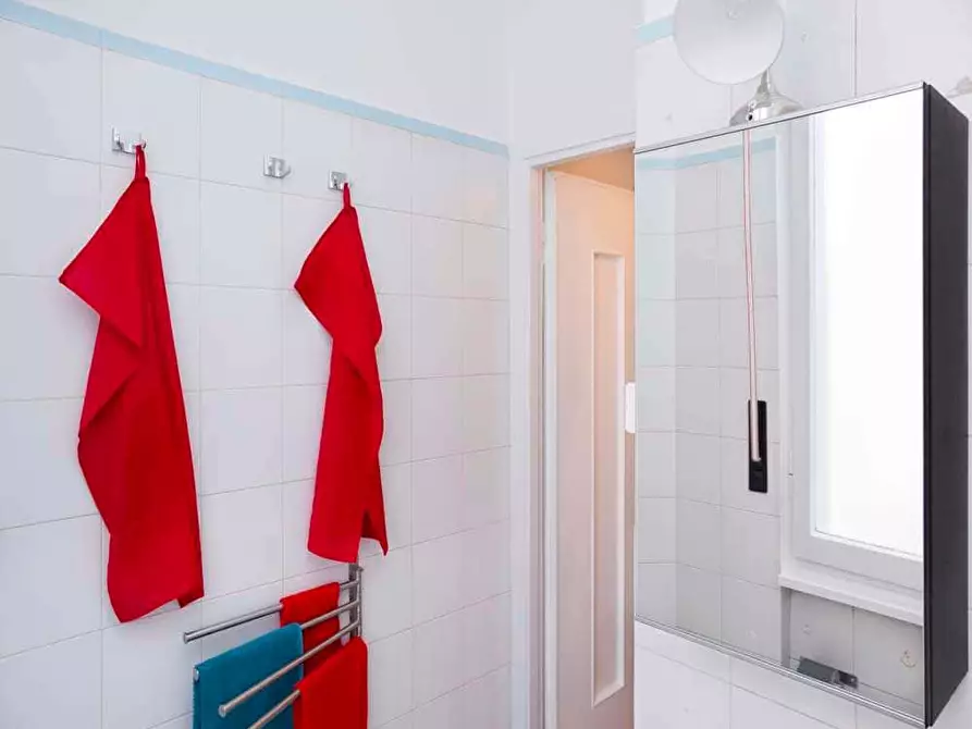 Immagine 22 di Camera in affitto  in Via Salvatore Barzilai9 a Milano