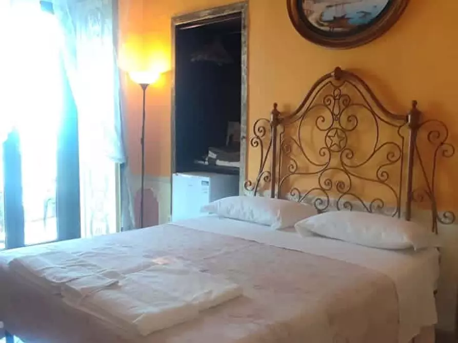 Immagine 2 di Camera in affitto  in Corso Caulino45 a Vico Equense
