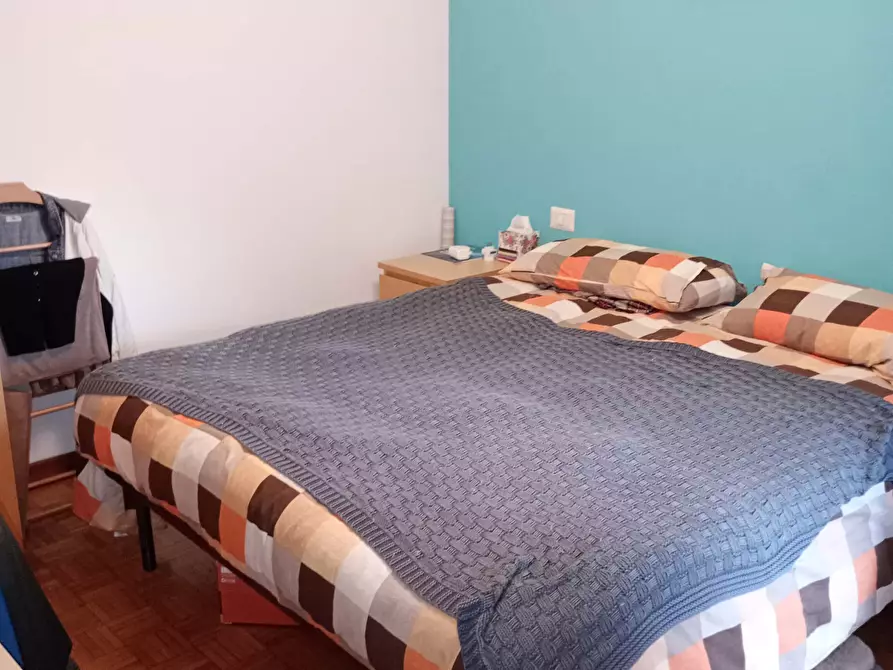 Immagine 1 di Camera in affitto  in Via Fernando Santi5 a Milano