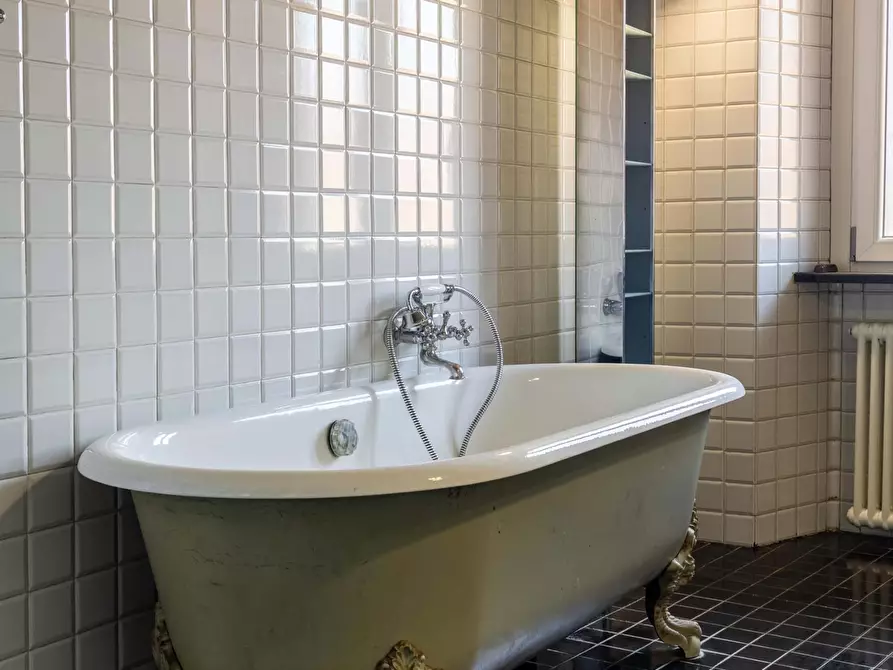 Immagine 62 di Appartamento in affitto  in Via Torino7 a Roma