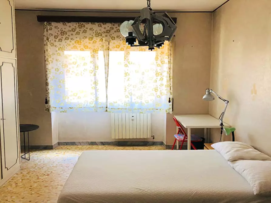 Immagine 1 di Camera in affitto  in Via Laurentina3n a Roma