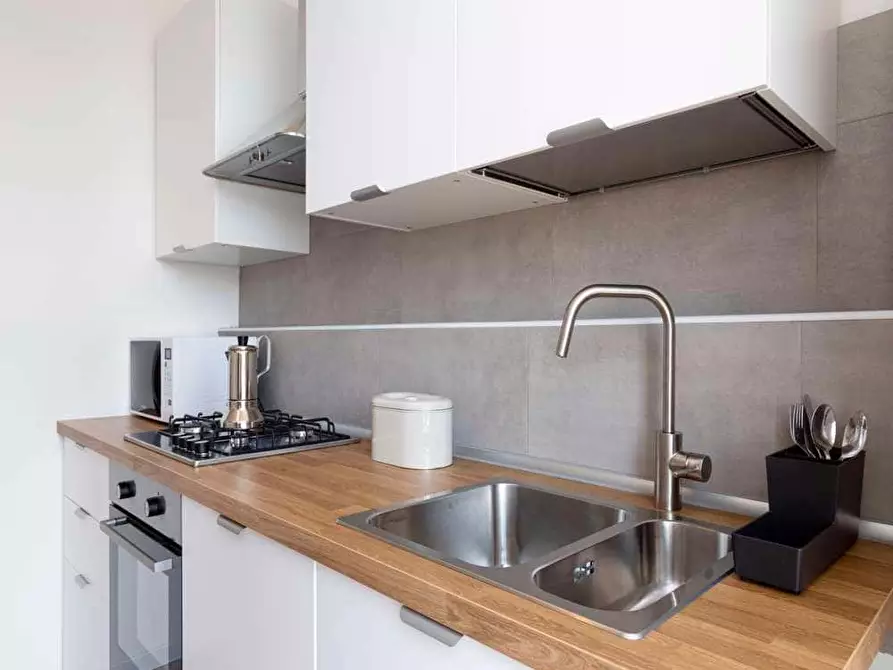 Immagine 11 di Camera in affitto  in Viale Monza16 a Milano