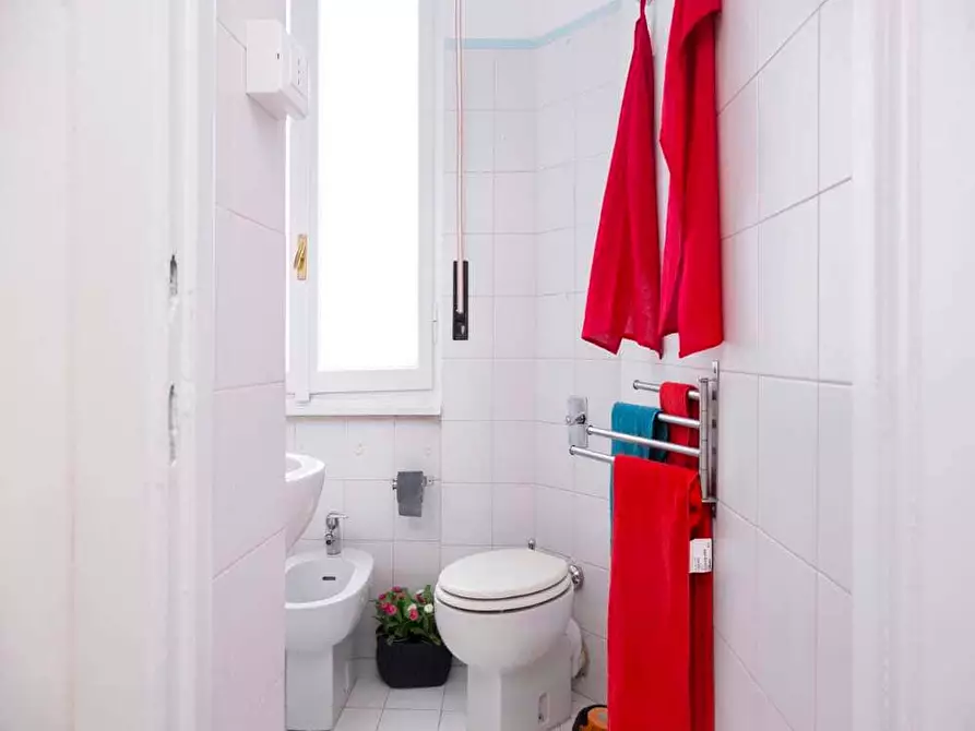 Immagine 15 di Camera in affitto  in Via Salvatore Barzilai9 a Milano