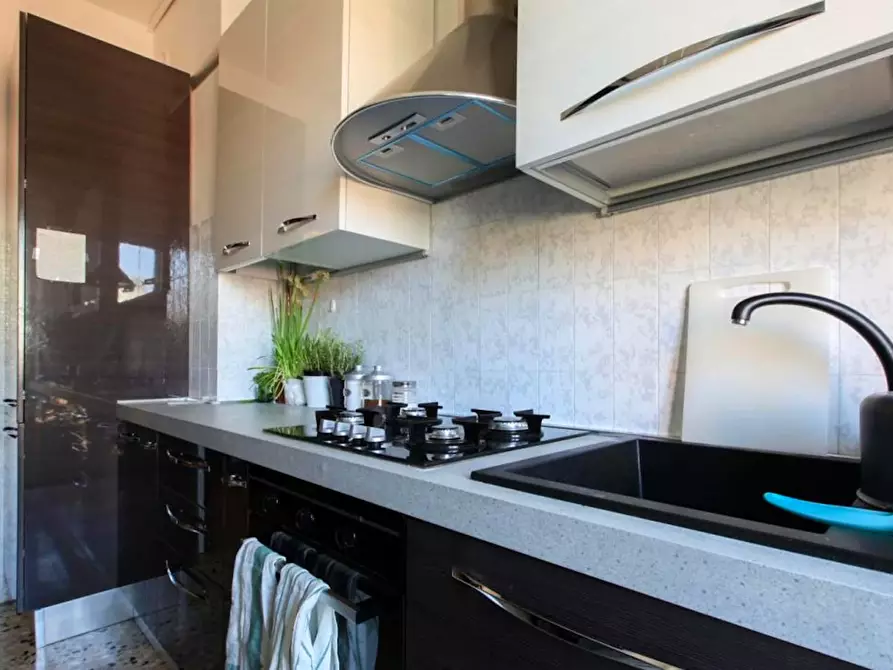 Immagine 5 di Camera in affitto  in Alzaia Naviglio Pavese106 a Milano