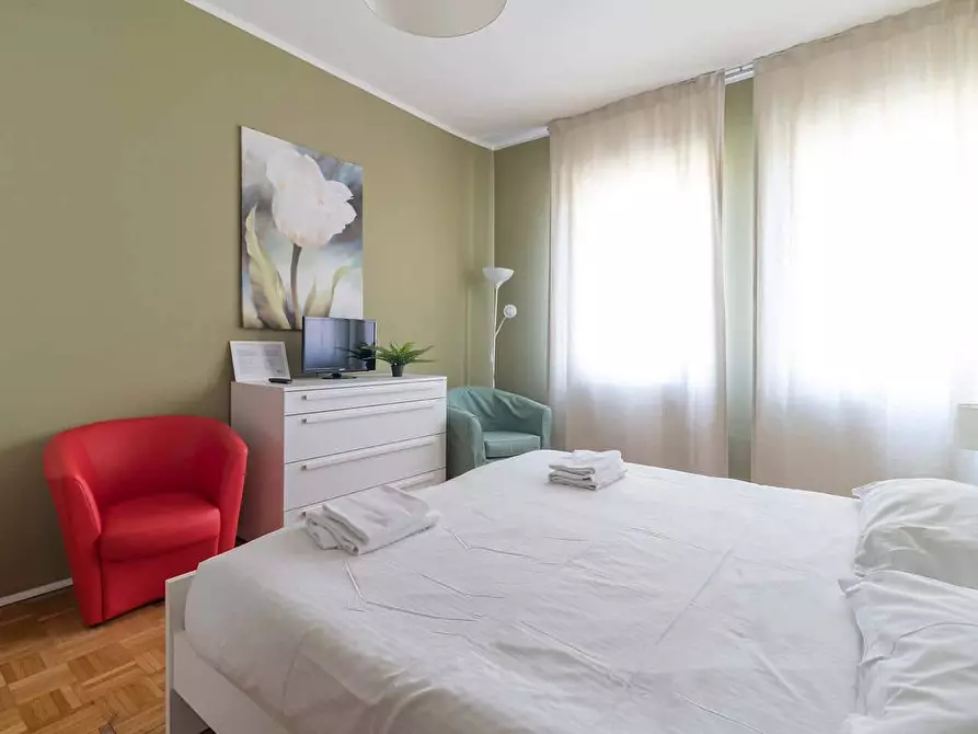 Immagine 11 di Appartamento in affitto  in Viale Teodorico19 a Milano