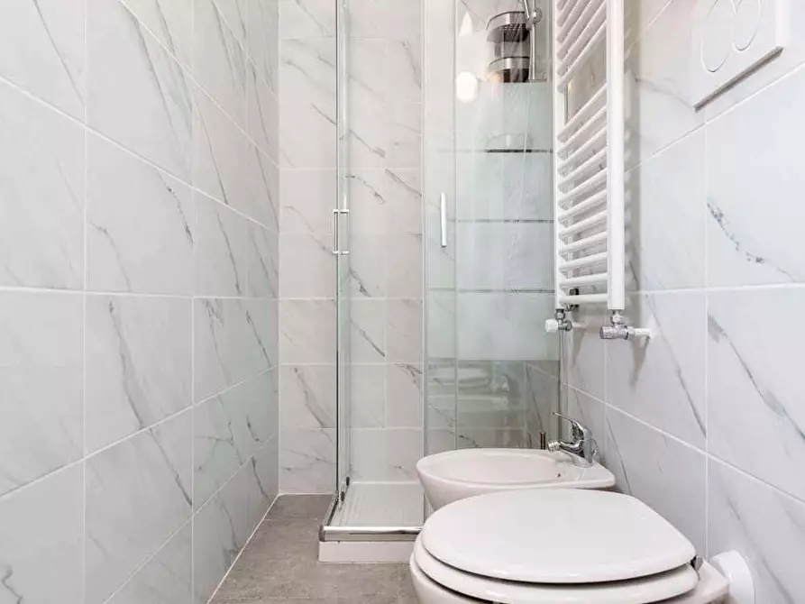 Immagine 14 di Camera in affitto  in Via Dalmazia6 a Milano