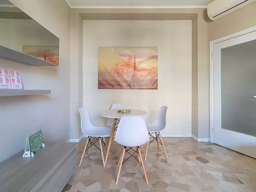 Immagine 21 di Appartamento in affitto  in Viale Teodorico19 a Milano