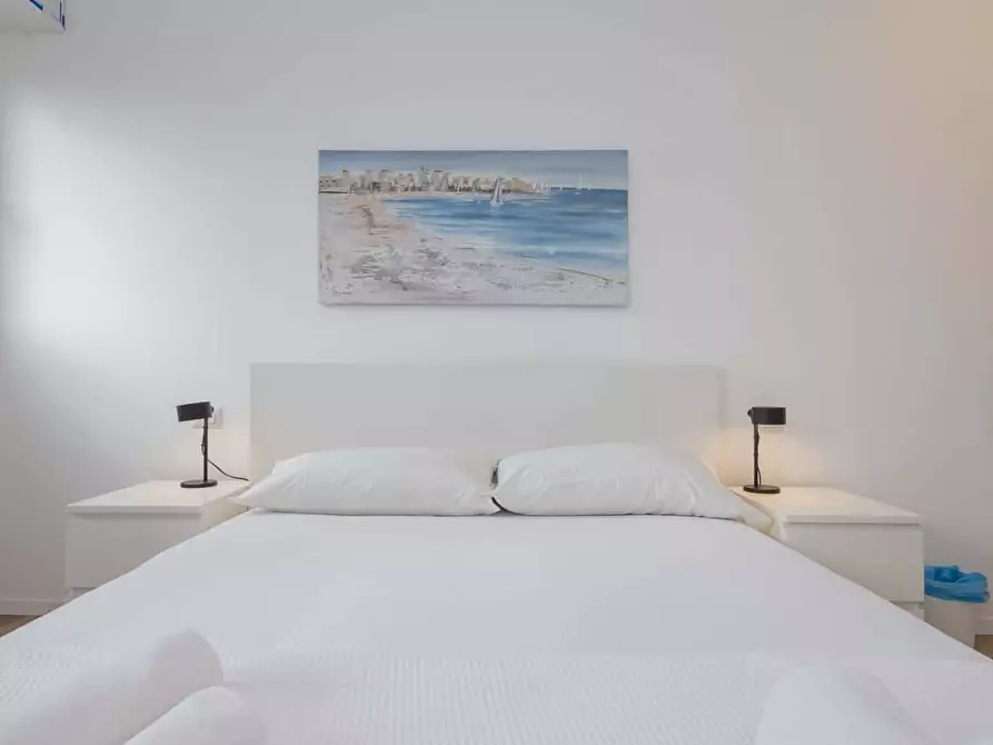 Immagine 21 di Appartamento in affitto  in Via Giambellino131 a Milano