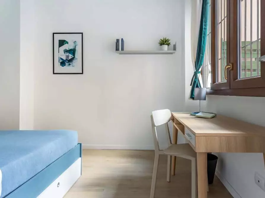 Immagine 4 di Camera in affitto  in Via Maniago2 a Milano